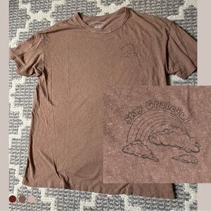 American Eagle “Stay Grateful” Graphic T-shirt